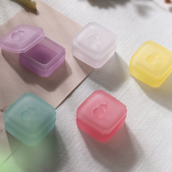 縁起が良い瓢箪ガラスケースを暮らし目線でチェック｜小物入れにも香炉にも使いやすい！